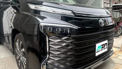 トヨタ VOXY(ヴォクシー)  フロントガラスリペア  ヒヤリとするようなストレートブレイク  横浜市