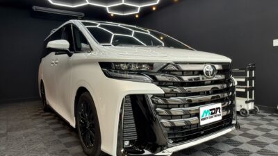 トヨタ  アルファード  ドアパンチ  デントリペア  横浜市