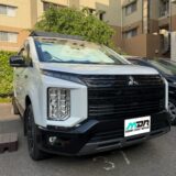 三菱  デリカ D:5  飛び石ヒビのリペア  足柄上郡