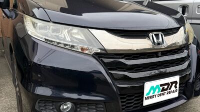 ホンダ オデッセイ 飛び石によるヒビのリペア 星型のヒビ