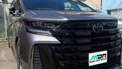 トヨタ  ヴェルファイア  ルーフに５cm前後のヘコミ  デントリペア  綾瀬市