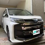 トヨタ  ノア  ボンネットに５ｃｍ程度のヘコミ  デントリペア  横浜市
